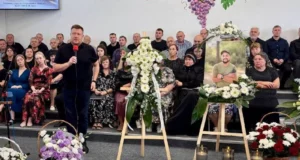 Нововолинська громада попрощалася із захисником Миколою Мурмилем