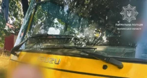 Патрульні зупинили нетверезого водія маршрутки з 2,98 проміле