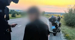 На трасі Н-22 зупинили мотоцикл, що перебував у міжнародному розшуку