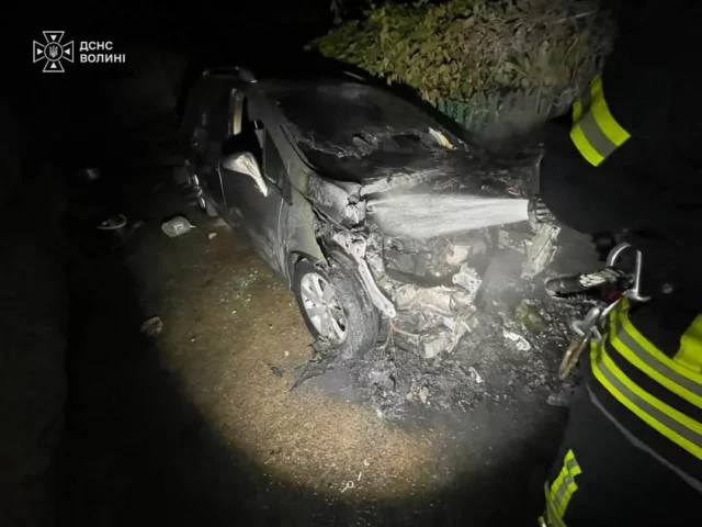 image У Затурцях вночі загорівся легковий автомобіль