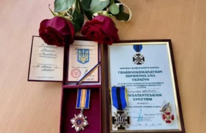 У Нововолинську родинам Романа Филипенка та Олександра Щербіни передали посмертні нагороди У Нововолинську родинам Романа Филипенка та Олександра Щербіни передали посмертні нагороди