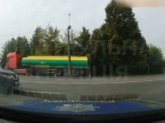 У Зміїнці зупинили нетверезого водія Nissan, який не пропустив пішохода У Зміїнці зупинили нетверезого водія Nissan, який не пропустив пішохода