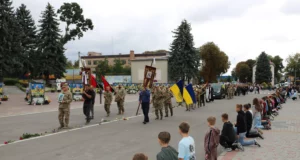 У Марковичах провели в останню дорогу 19-річного захисника Арсена Хачатряна