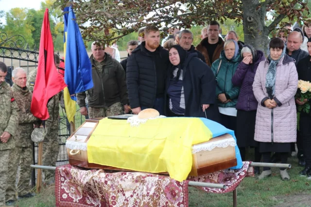 image У Озерцях попрощалися із захисником Романом Юрчуком