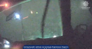 У Луцьку водій Peugeot ігнорував вимогу зупинки під час комендантської години