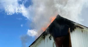 У селі Старовойтове загорівся житловий будинок
