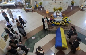 Ковель попрощався з нацгвардійцем Володимиром Якимовичем Ковель попрощався з нацгвардійцем Володимиром Якимовичем
