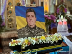 Нововолинська громада попрощалася із захисником Андрієм Микитюком