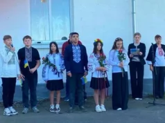 В Усичівській гімназії відкрили меморіальну дошку захиснику Олександру Блаженчуку
