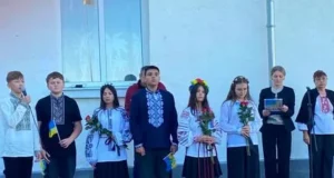 В Усичівській гімназії відкрили меморіальну дошку захиснику Олександру Блаженчуку