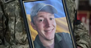 У Луцьку провели в останню дорогу захисника Олександра Лаконцева
