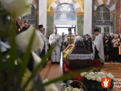 У Луцьку попрощалися з полеглим захисником України Романом Максимюком