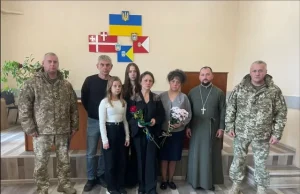 У Торчинській селищній раді вручили посмертну нагороду Богдану Василюку