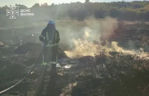 На Волині гасять загорання торфу поблизу села Градиськ