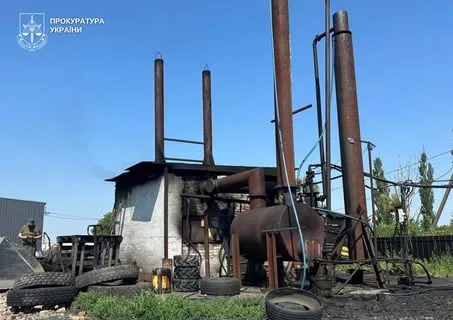 Посадовця підприємства у Луцькому районі судять за забруднення земель